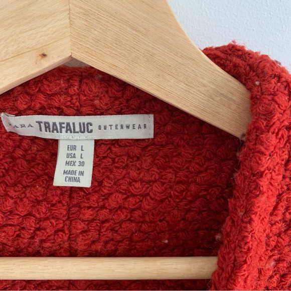 Zara | Red Coat - Picture 3 of 3